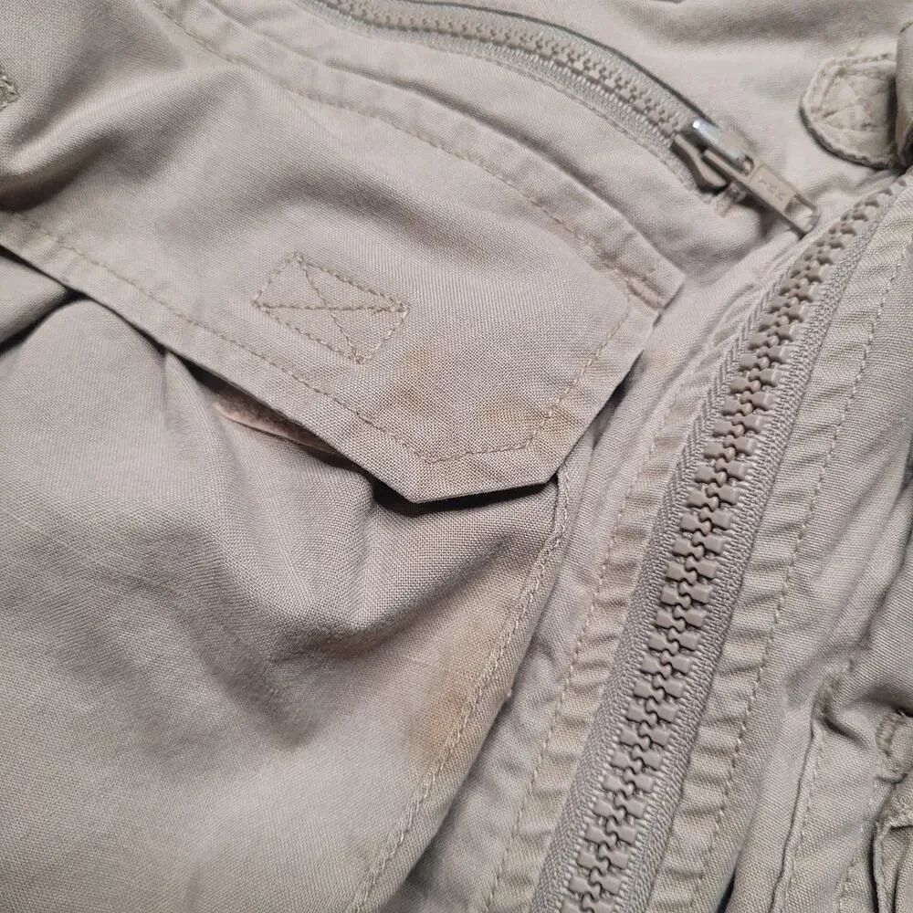 Vintage Banana Republic Vest Med Beige Khaki Utility Travel Safari Multi Pocket
